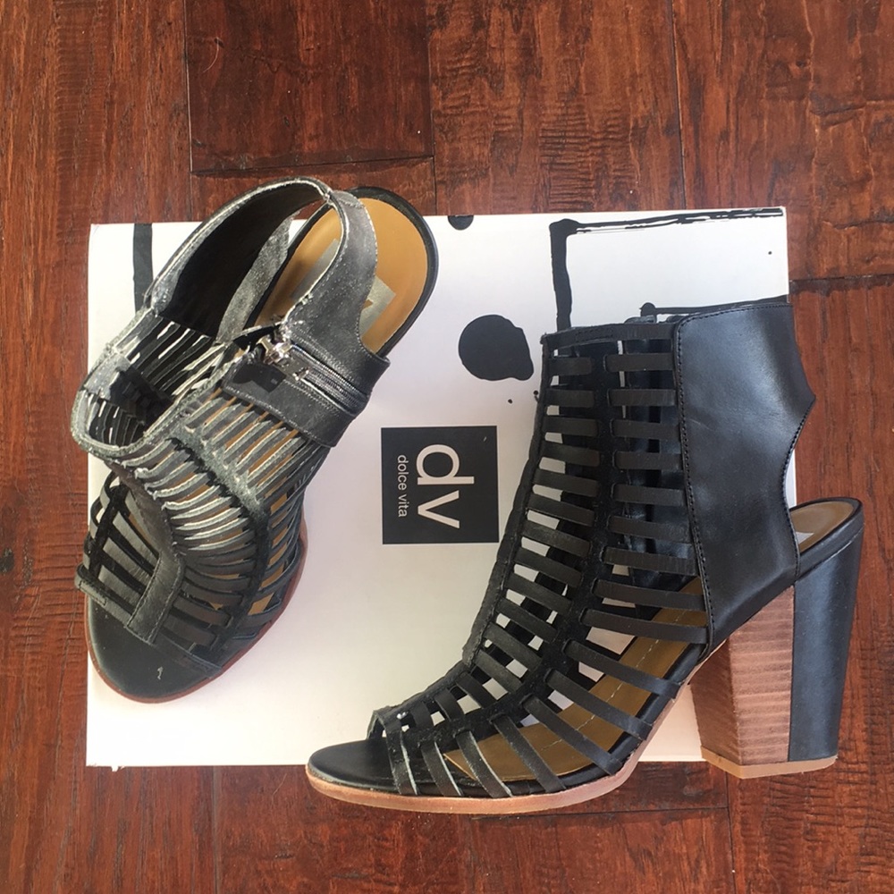 DV by Dolce Vita Pinko Black cage bootie sz 8